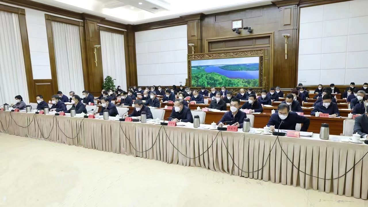 南通啟東舉行市委理論學(xué)習(xí)中心組（擴大）學(xué)習(xí)會