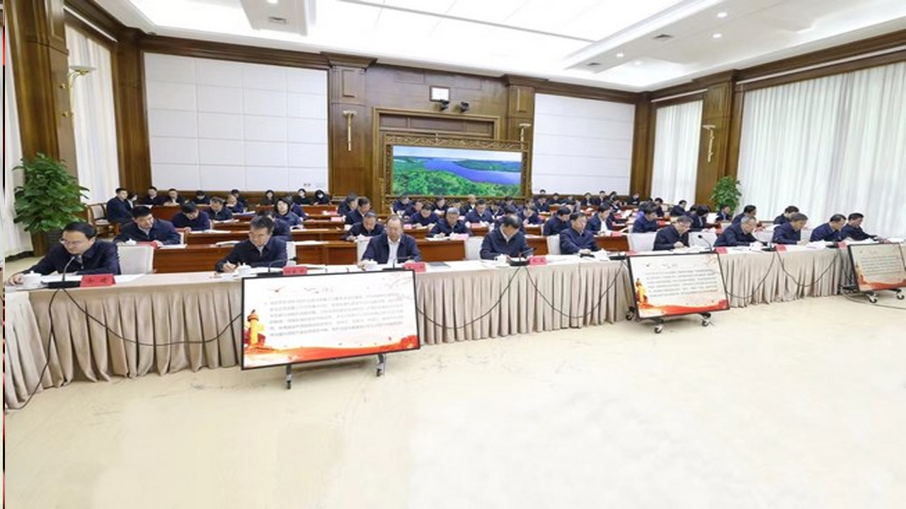 深學(xué)精思篤行，讓理論學(xué)習(xí)走深走實